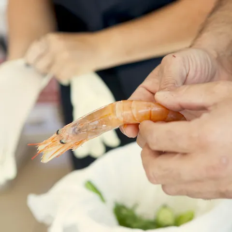 Preparing prawns in the kitchen