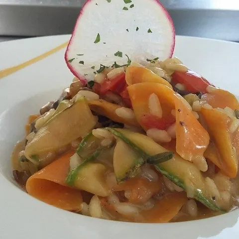 Fish with vegetable ribbons