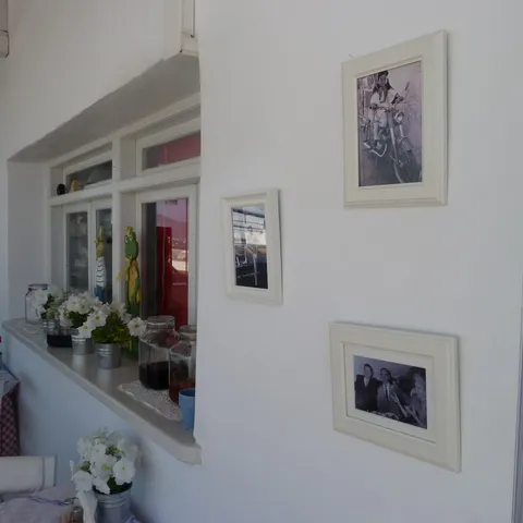 Pictures on the wall, 2012